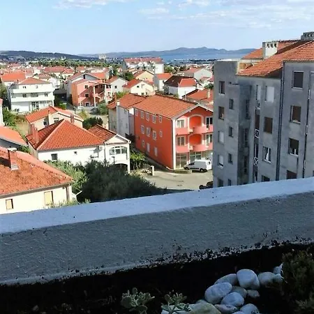 Mina * Zadar